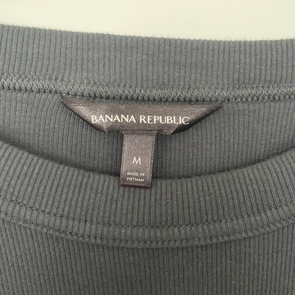 Banana Republic Ribbed Shrunken T-Shirt size medium women's. - Picture 10 of 11